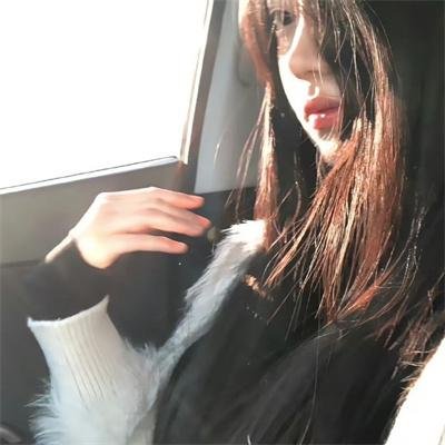 三角窗外是黑夜